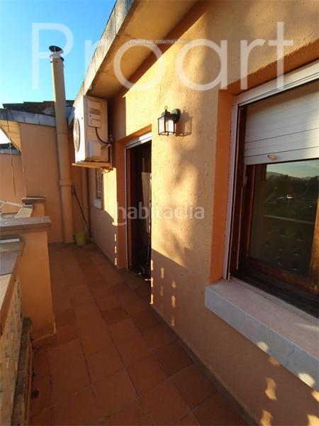 Foto d4cd4b4b-b7a0-4131-b424-59d0da09c208. Casa adosada  de dos plantas en parcela totalmente plana con jardin y garaje en Riells i Viabrea