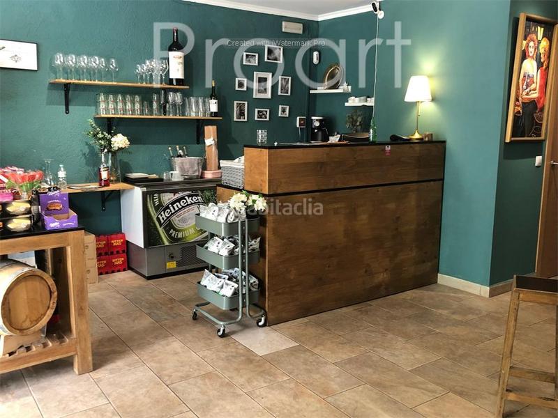 Foto 3fbf8f12-8173-4384-adea-26199a080f58. Local commercial dans Montseny