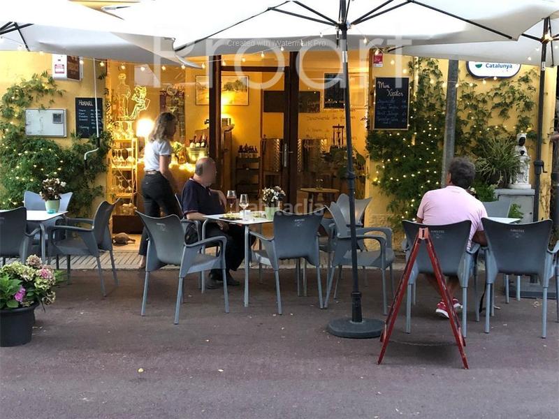 Foto 685a7038-8cea-45e8-8fb2-5c2e54595877. Local commercial dans Montseny