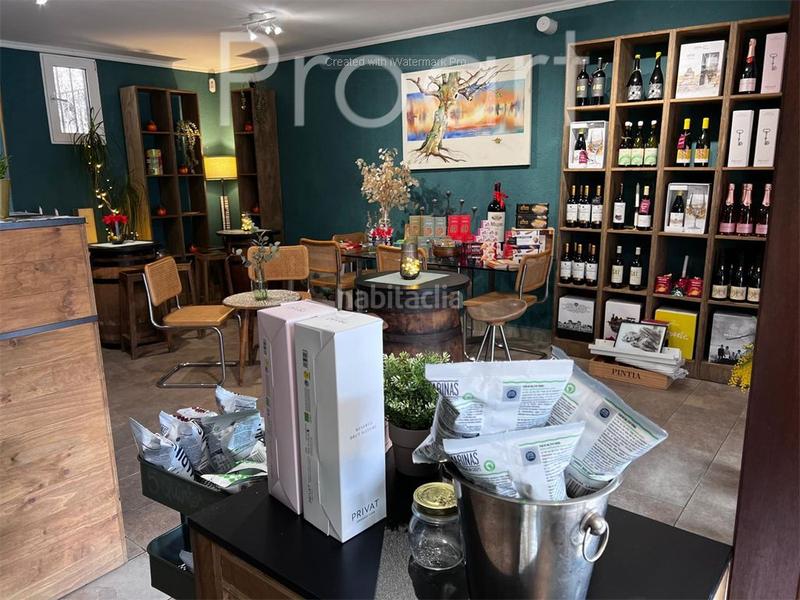 Foto 7cd6fb34-67d4-4106-90d0-3ae235f7e7d8. Local commercial dans Montseny