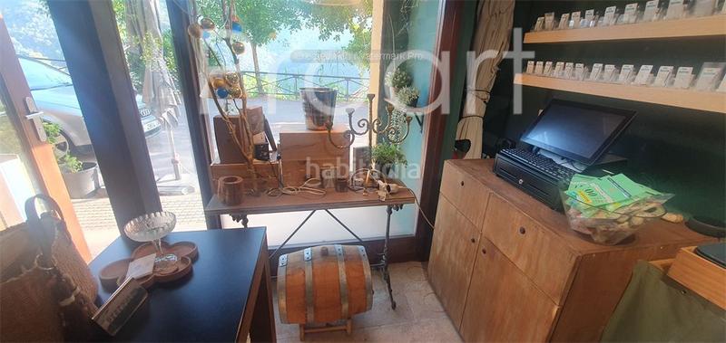 Foto d25ecf9f-6d53-41d2-852a-b37669f53306. Local commercial dans Montseny