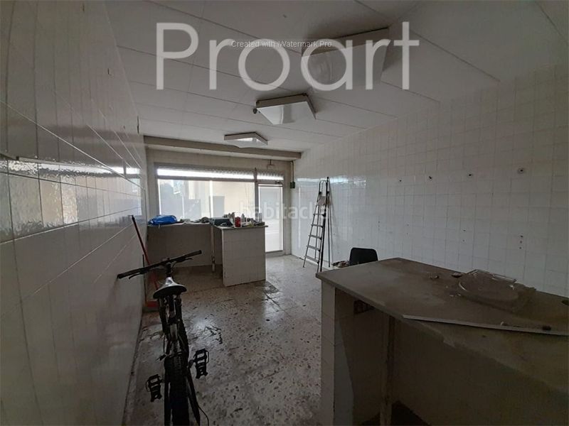 Foto b4717f22-fb04-437a-bc04-f9d5382af9a5. Local comercial a Sant Celoni