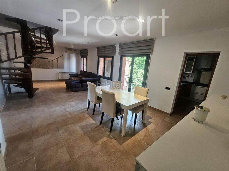 Foto b5539a7e-7b6f-45bb-aaab-6f4fb0f190a0. Duplex con riscaldamento in Sant Celoni