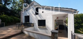 Maison à Santa Maria de Palautordera. Casa en venta con piscina, barbacoa y garaje en santa maria pala