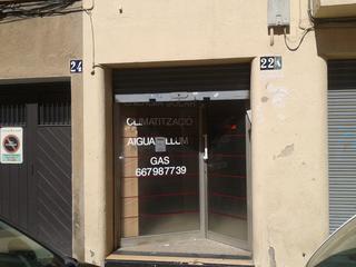 Lloguer Local Comercial a Carrer del pintor pradilla 22. A 10m. estacio ffcc can feu - grcia