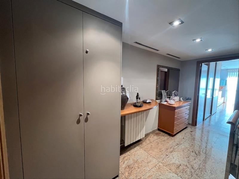 Foto c0b3b240-fb2a-4c1b-93da-d04bc345f7df. Casa preciosa casa con ascensor en zona centro en Sabadell