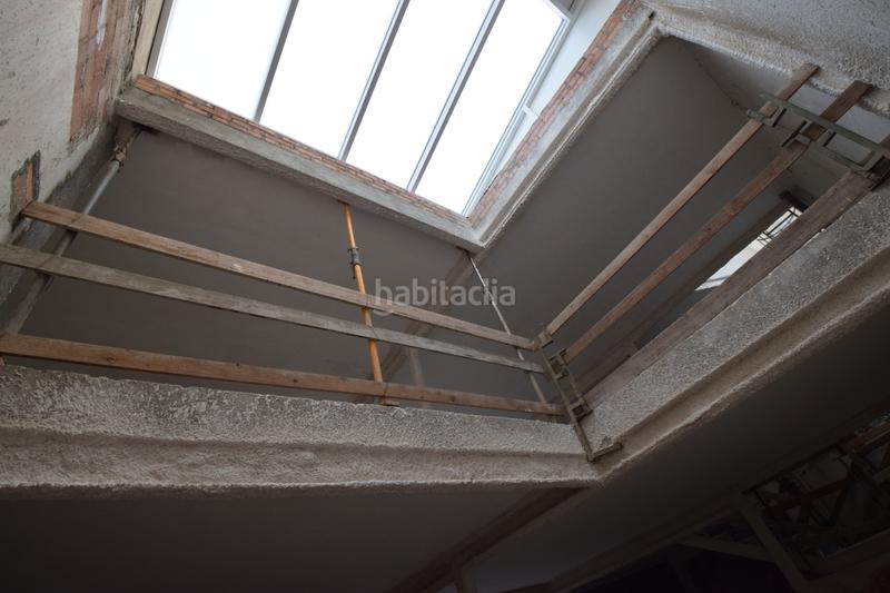 Foto ec1f74e1-b824-450f-8432-9454f76d6a73. Lloguer local comercial a passeig de la plaça major 57 a Sabadell