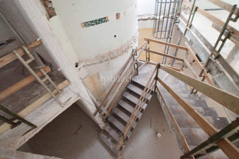 Foto 3f98b855-a1d2-49bf-baef-6ec8152b85f0. Location local commercial dans passeig de la plaça major 57 dans Sabadell