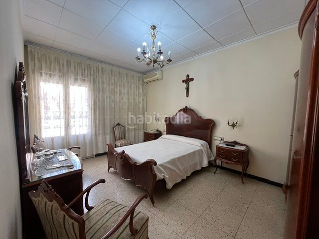 Foto ca3dd4be-df19-43c2-8c25-570a9c74828e. Casa amb calefacció a Centre Sabadell