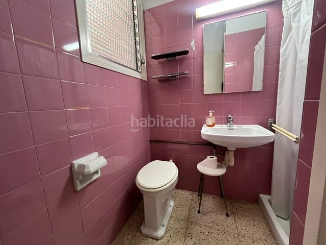 Foto f5b3cde6-8316-4fac-b546-b3d9f02f8a83. Casa amb calefacció a Centre Sabadell