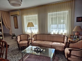 Haus  Calle de antonio machado. Casa en una de las mejores zonas de jaen