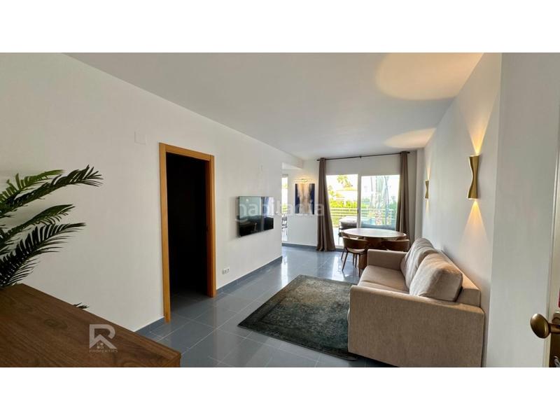 Foto 8a70175f-c51b-46c5-931b-8c47e80e09e6. Location appartement avec parking dans Oliva nova Oliva