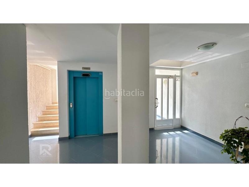 Foto 3eb13636-696c-49b5-bd0f-0ecf2e3e1716. Miete appartement mit parking in Oliva nova Oliva