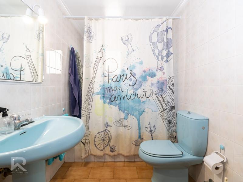 Foto 8a0719e9-5e07-4bd7-b0f4-de7752918866. Chalet excepcional chalet con estilo en Playa de Gandía Gandia