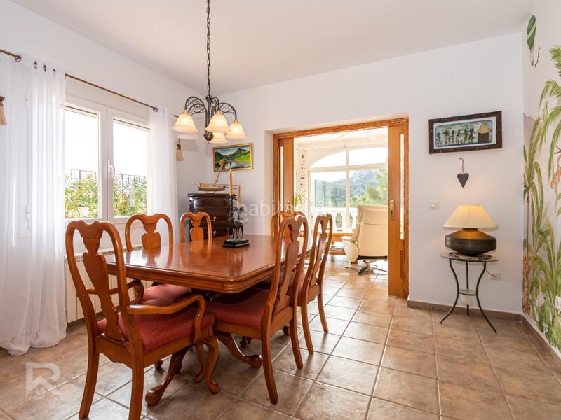 Foto 0b86ffe0-89ea-4fbe-86c8-139e38f0014f. Chalet mit parking in Barx