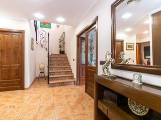 Xalet  Avenida gregorio ordo�ez fenollar. Una casa con luz, espacio y libertad