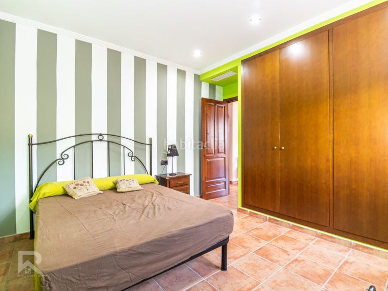 Foto 42f1ccc1-174f-40fa-ac03-e6ca230c471b. Xalet amb aparcament a Terrateig