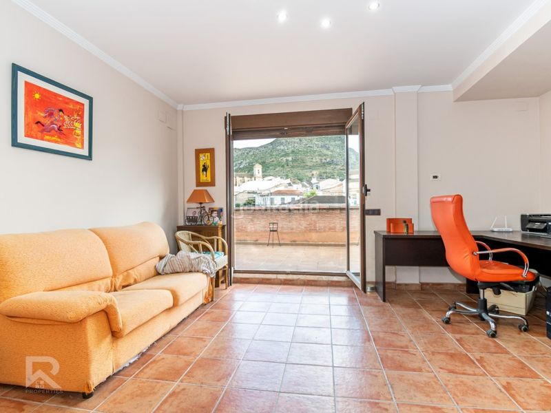 Foto 8af85b2a-a329-4092-bc55-23976dc8e468. Xalet amb aparcament a Terrateig