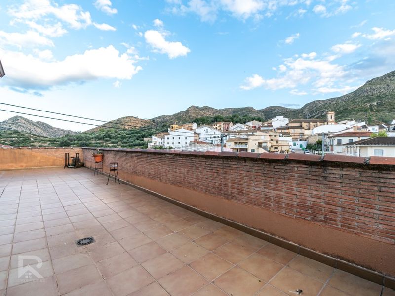 Foto c55025e2-03e4-4c29-94d7-45b1f99c0266. Xalet amb aparcament a Terrateig