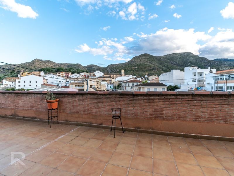 Foto dce64d8f-d16e-4fde-8173-4c4e5fd831e8. Xalet amb aparcament a Terrateig