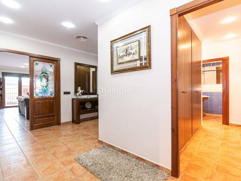 Foto e3a0693d-4f13-42de-8e95-923fc2223df4. Xalet amb aparcament a Terrateig