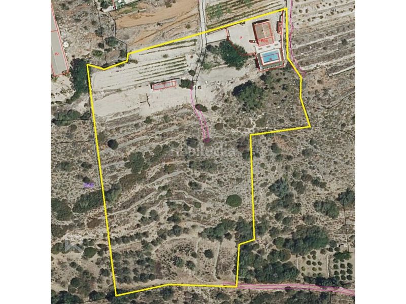 Foto 4d942c2f-efeb-4b64-8345-4bb4f78e5a0e. Xalet amb aparcament a Llutxent