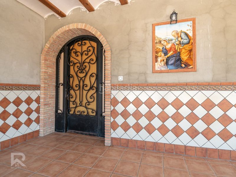 Foto 5786709a-68e8-44b9-b3ec-29ea126c57a9. Chalet excepcional chalet con encanto en Llutxent