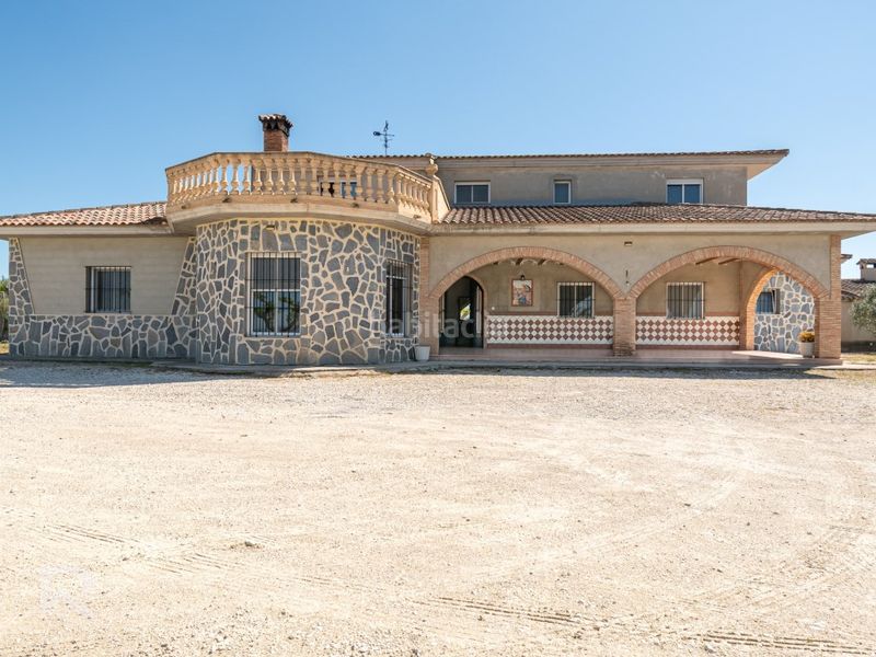 Foto 5a6f1044-2c2e-4c80-aeda-4442730b83b9. Chalet excepcional chalet con encanto en Llutxent