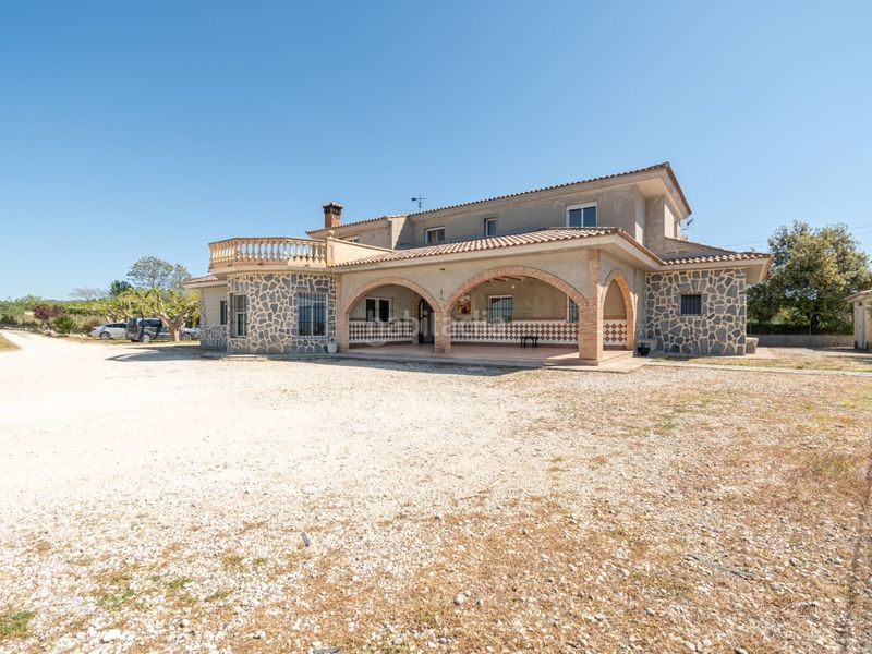 Foto a5c27711-781d-47c9-bc17-ad96610d1772. Chalet excepcional chalet con encanto en Llutxent