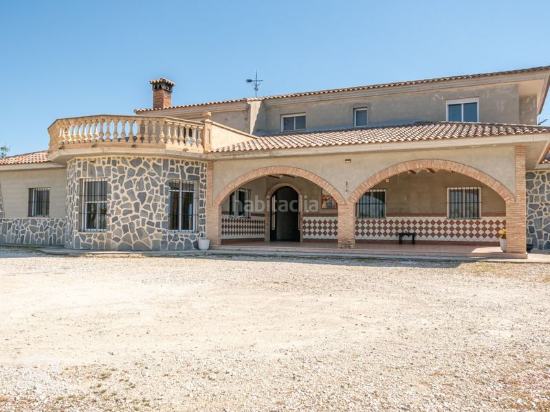 Foto b0836e23-8c62-4ab6-87f2-cf101ba899b8. Chalet excepcional chalet con encanto en Llutxent