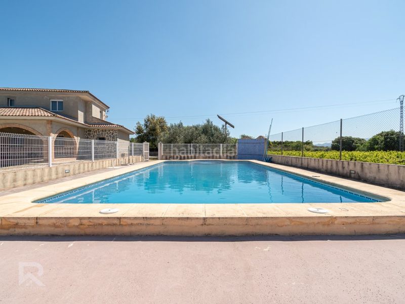 Foto b8a84c43-d8ca-4e24-98e9-61c95f94d868. Chalet excepcional chalet con encanto en Llutxent