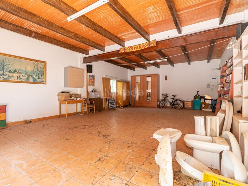Foto 0beb48ff-7dd1-48ba-9077-f4523df5cb39. Casa amb aparcament a Vilallonga / Villalonga