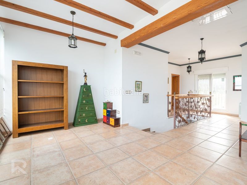 Foto bc8b3b3b-defd-49f7-8059-14f7578cba0e. Casa amb aparcament a Vilallonga / Villalonga