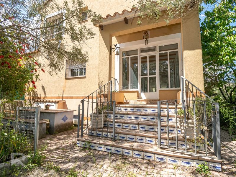 Foto e9b4440e-a911-4654-8a95-61514b3a1434. Casa amb aparcament a Vilallonga / Villalonga