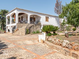 Xalet  Calle cami tohuero del. Chalet independiente con amplia parcela urbana