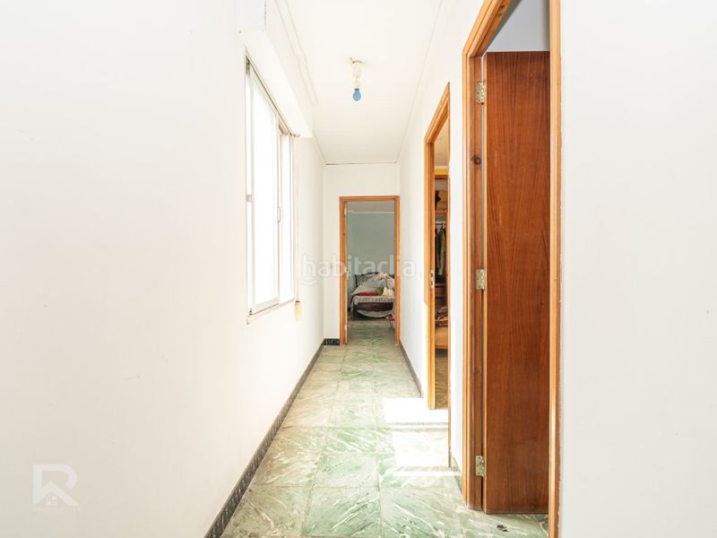 Foto 9a87b8aa-1e38-462a-8e83-323e4ed90699. Casa amb aparcament a Bellreguard