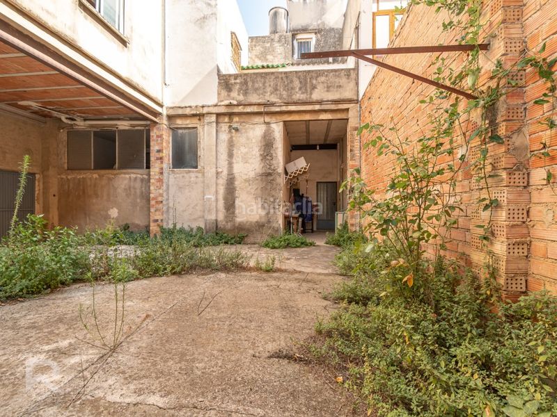 Foto b0f76668-70d1-4f03-8bd5-2bb34f8fc2c9. Casa amb aparcament a Bellreguard