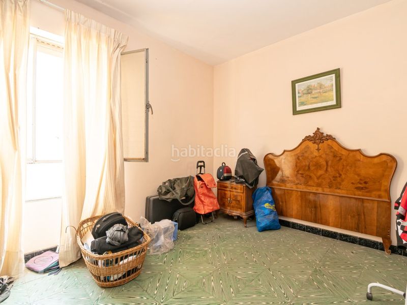 Foto b183bc67-4679-4a2e-b803-a9c51cd44411. Casa amb aparcament a Bellreguard