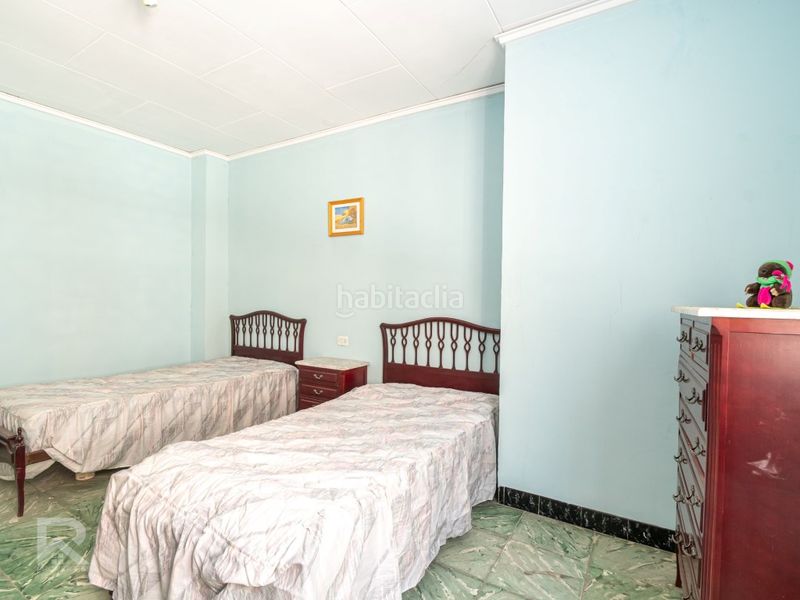 Foto d66f3e34-c899-4889-9c75-97c6e9616b4b. Casa amb aparcament a Bellreguard