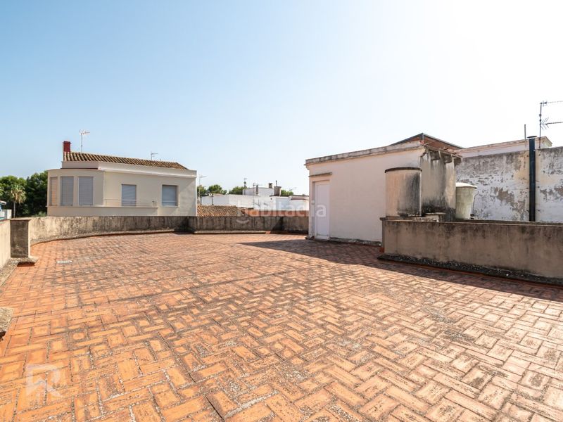Foto dd8c173d-8d99-47f3-9c11-7b135181b4d6. Casa amb aparcament a Bellreguard
