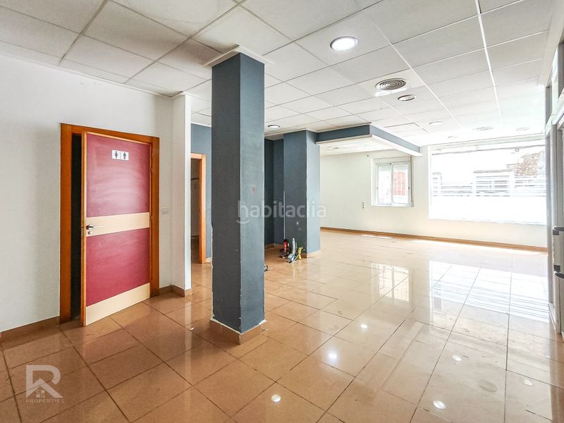 Foto 0b190b80-a8a6-413b-b997-66f5b727c03c. Planta baja local comercial con vivienda y almacén en Gandia