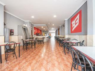 Local Comercial en Calle mig 32. Oportunidad de inversin para negocio!