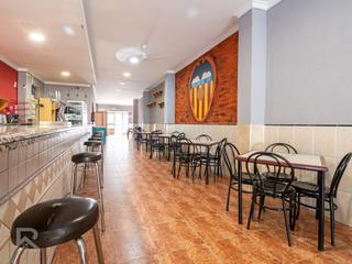 Local Comercial a Calle mig 32. Oportunidad de inversión para negocio!