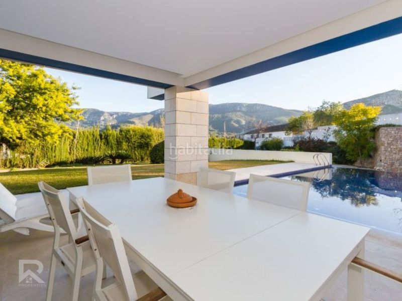 Foto b6410f65-3962-42ec-91ce-f874666f3f88. Xalet amb piscina a Aielo De Rugat