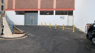 Aparcament cotxe  Calle cariñena. 8 plazas de aparcamiento en arroyo de la miel