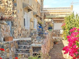 Country house in Bolnuevo. Excelente casa con gran terraza en cañada de gallego