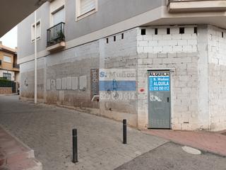 Local commercial à Mazarrón Casco Urbano. Estupendo local para alquilar