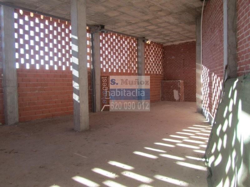 Foto d7fc4f10-c908-4f7e-a5f5-dc282f852d2e. Casa locales comerciales en Totana