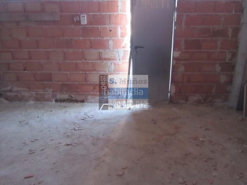 Foto fd263825-fb70-4afb-b396-43baa9d0183b. Casa locales comerciales en Totana