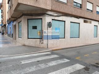Location Local commercial à Mazarrón Casco Urbano. Amplio local para alquilar